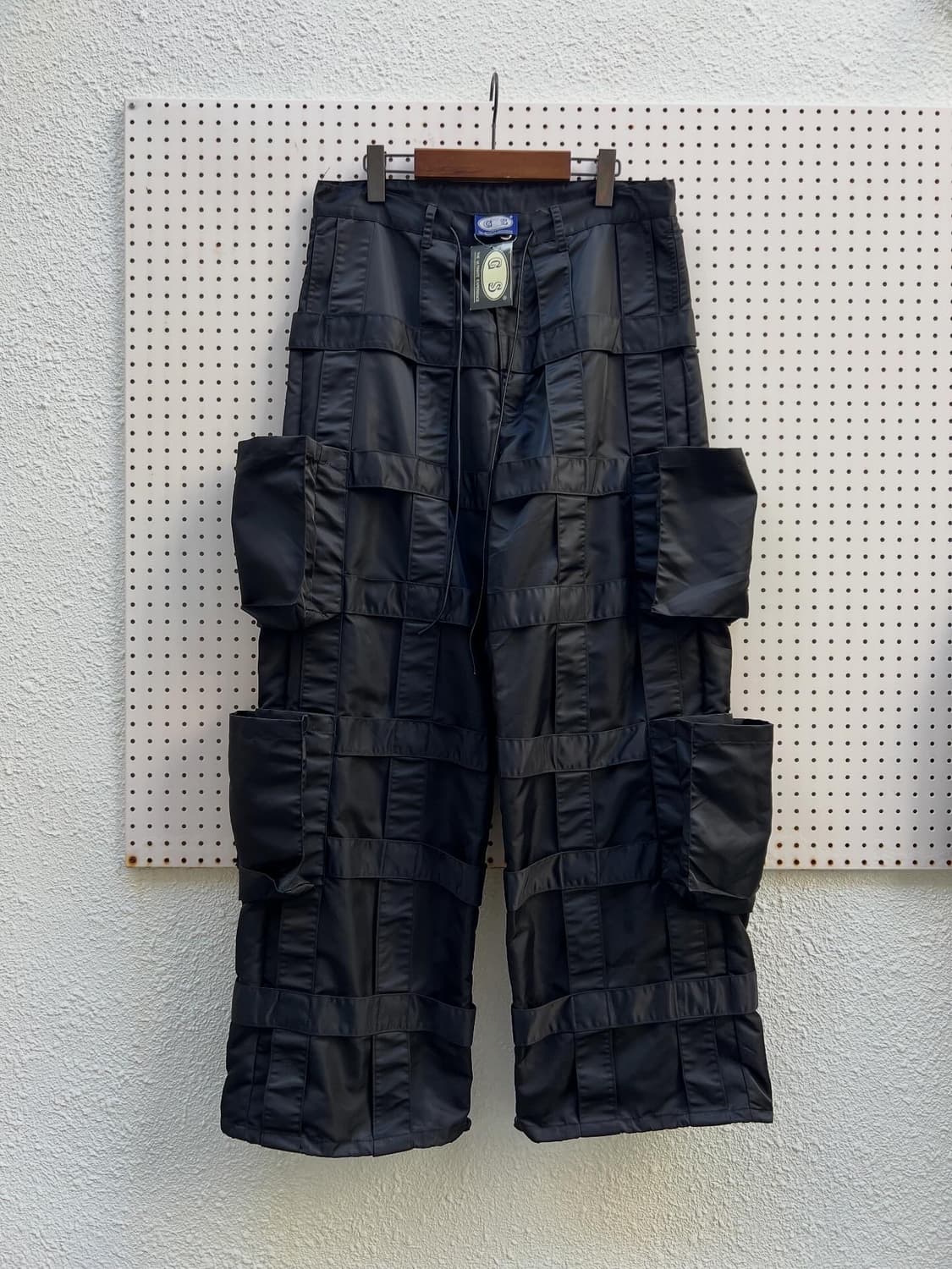 GS UK TECHNO WIDE PANTS 테크노 나일론 와이드 팬츠 상품이미지1