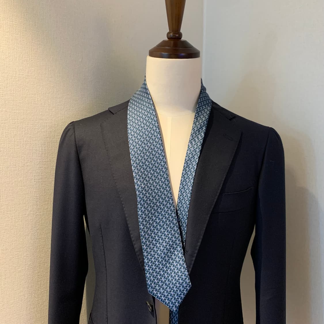 프라다(PRADA) 명품 중고 슬림넥타이 100실크 A+등급 7.2cm 상품이미지1