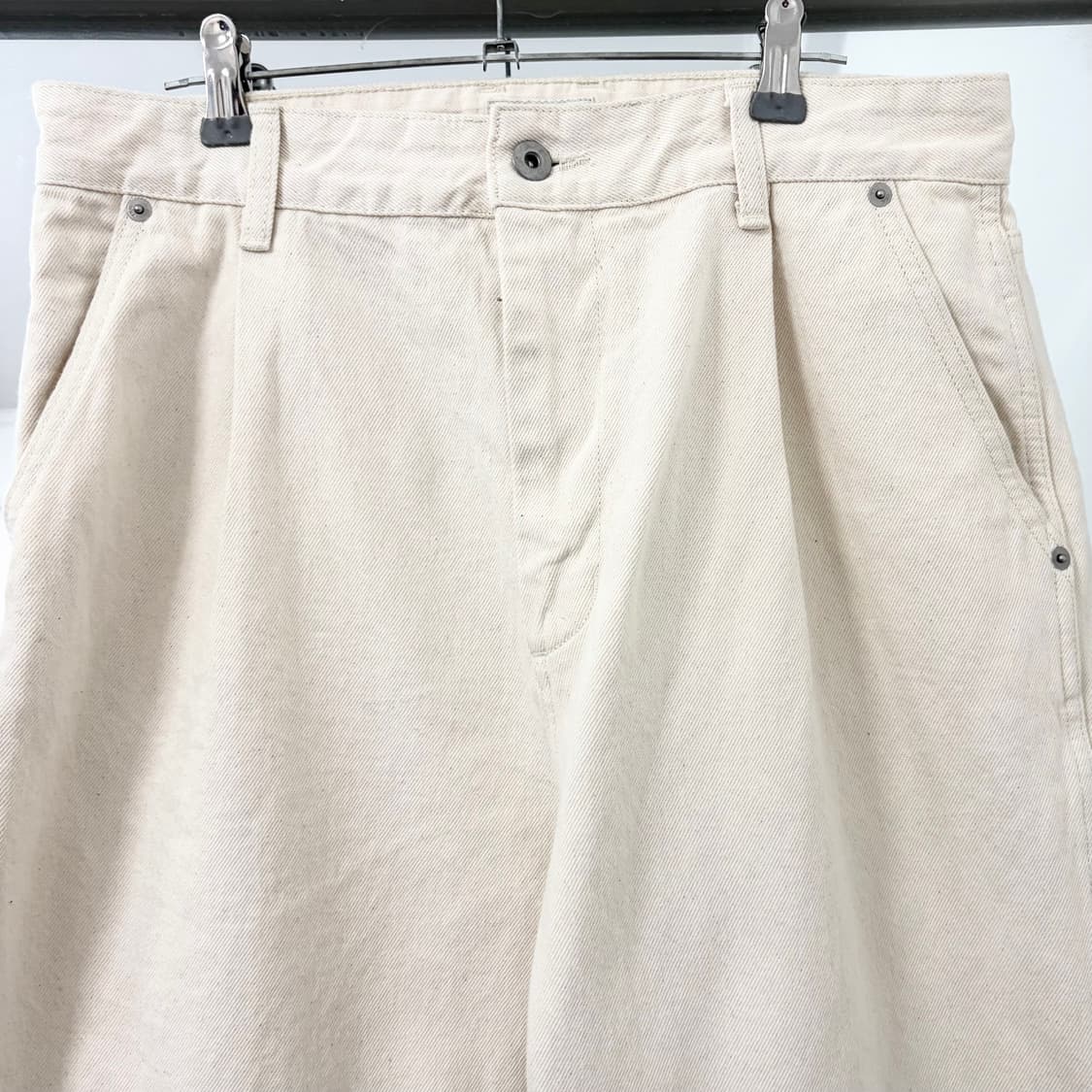러프사이드 드레이프 데님 팬츠 에크루 상품이미지6