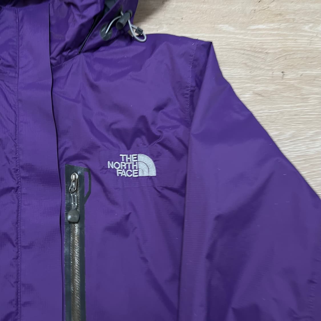 노스페이스 여성 고어텍스 바람막이 후드자켓 [퍼플] M/95 상품이미지4
