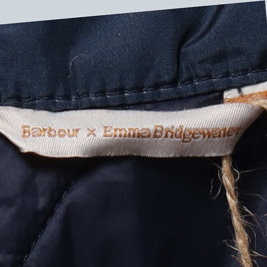 바버 Barbour Polka Dot Quilted Vest 

 상품이미지8