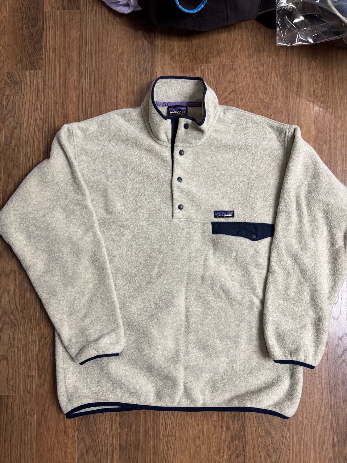 파타고니아 헤비웨이트 신칠라 L 사이즈 판매합니다. 상품이미지1