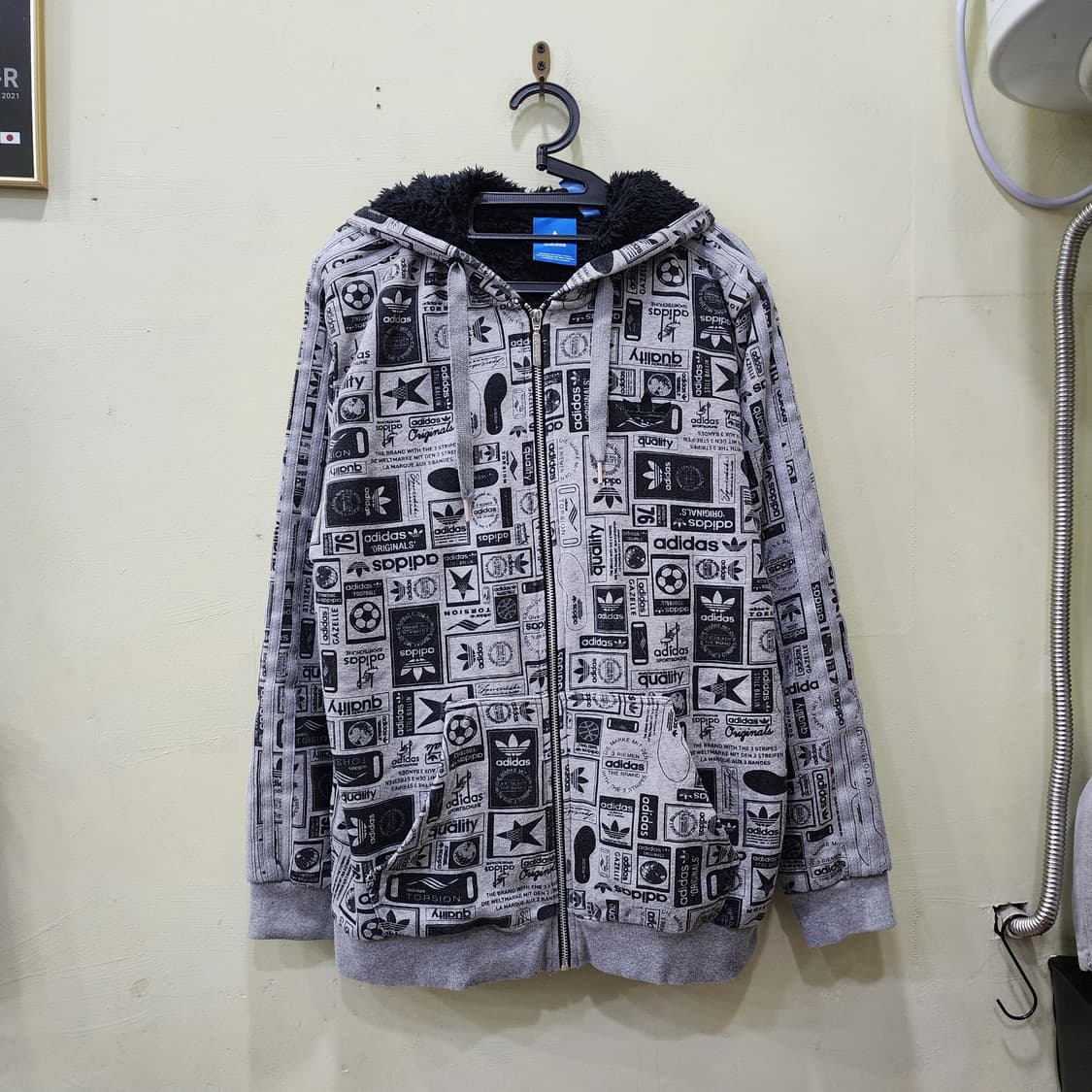 [105] adidas Originals 올오버 그래픽 집업 후드 상품이미지1