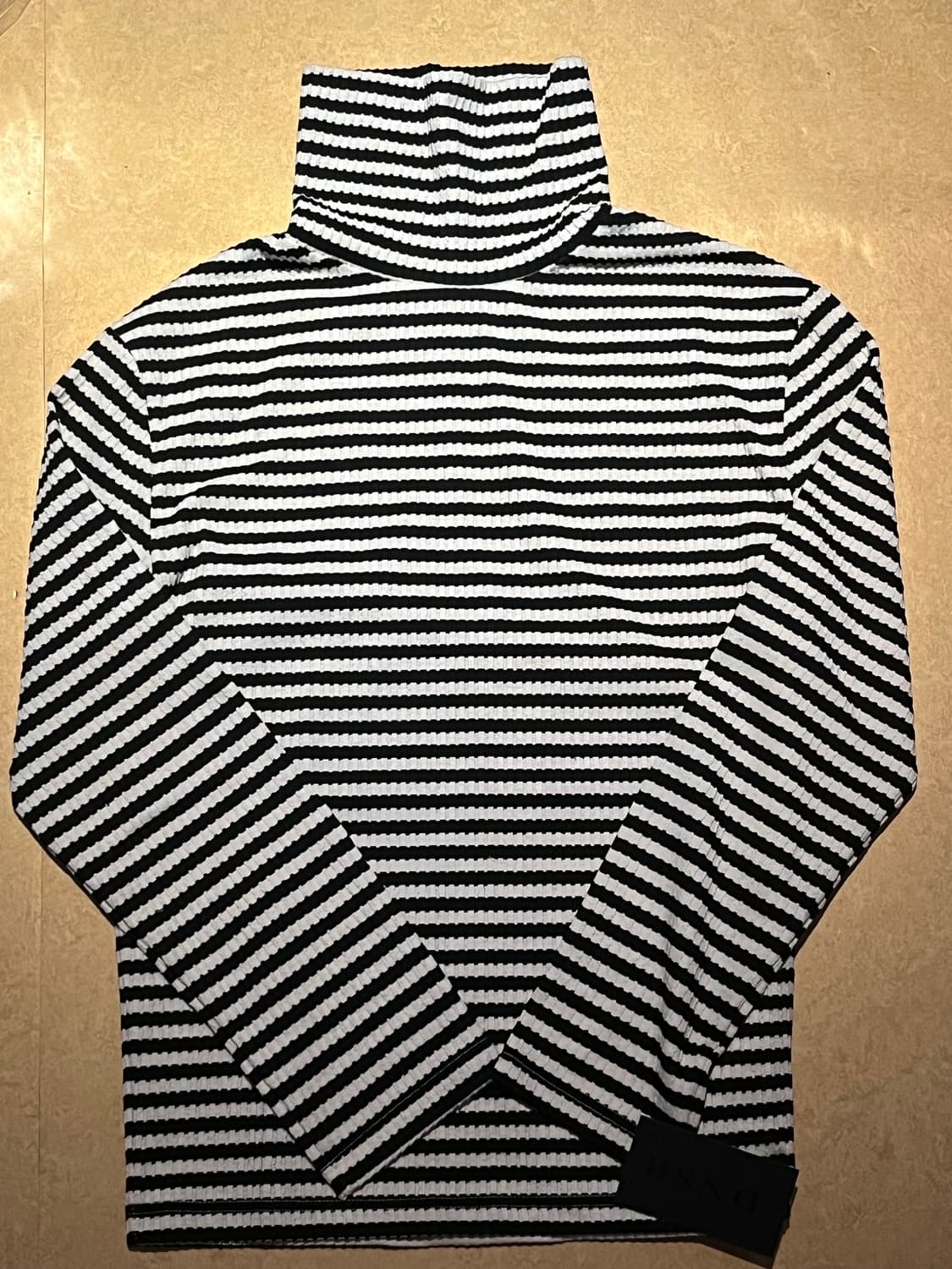 (L) 디앤에스알 텍스처 스트라이프 터틀넥 새상품 dnsr 디앤써 상품이미지3