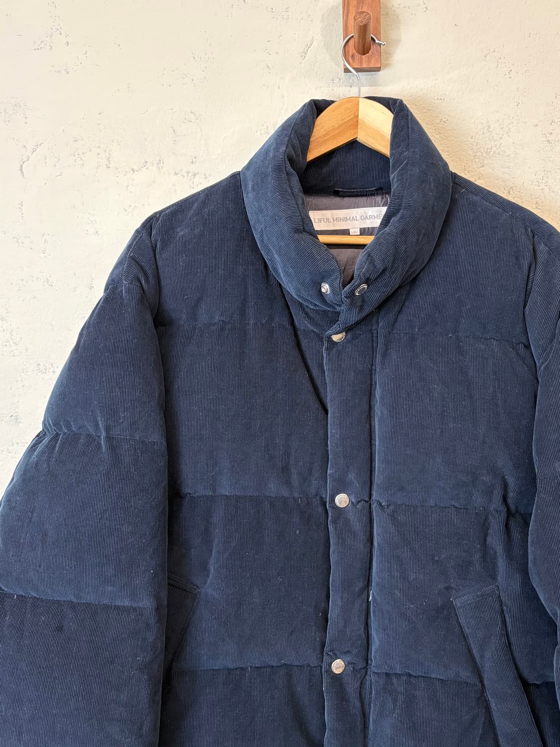 라이풀 미니멀가먼츠 덕다운 네이비 코듀로이패딩 상품이미지4