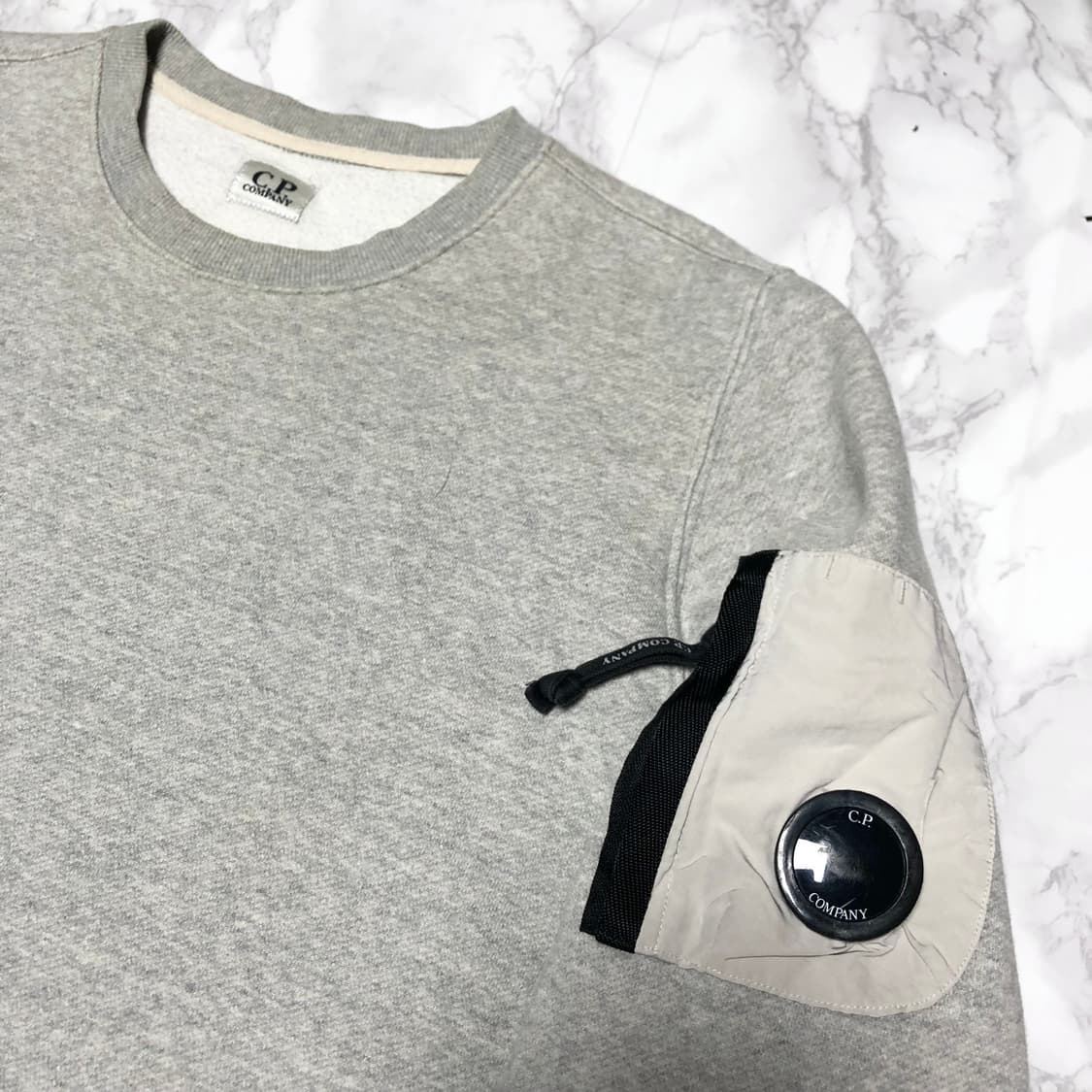 씨피컴퍼니 맨투맨 티셔츠 깔끔 CP컴퍼니 상품이미지2