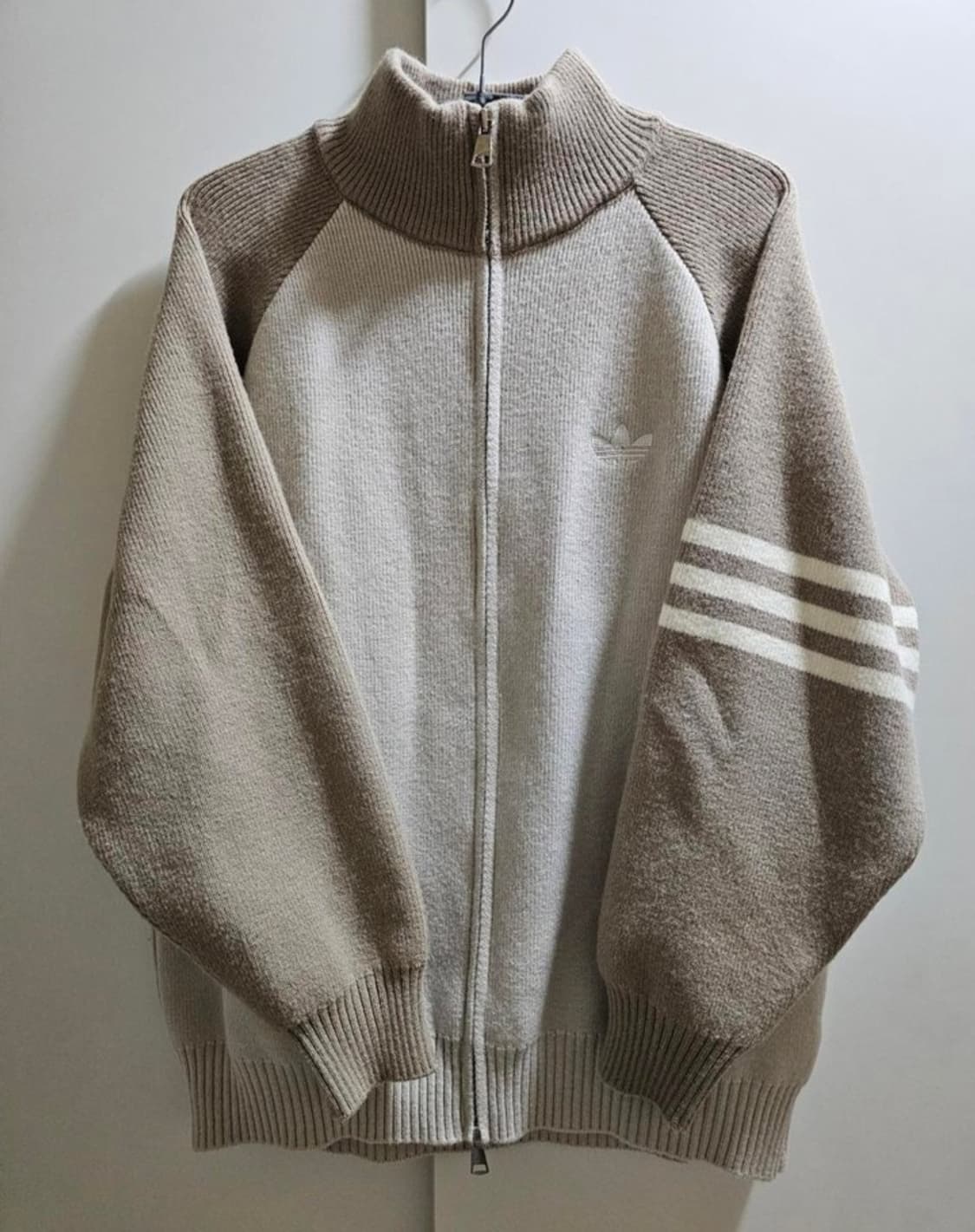 아디다스 스타일 집업 상품이미지1