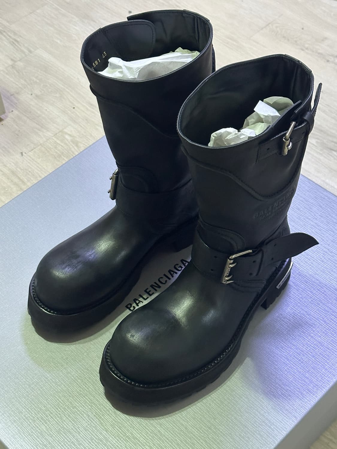 [43] 발렌시아가 베놈 부츠 상품이미지2