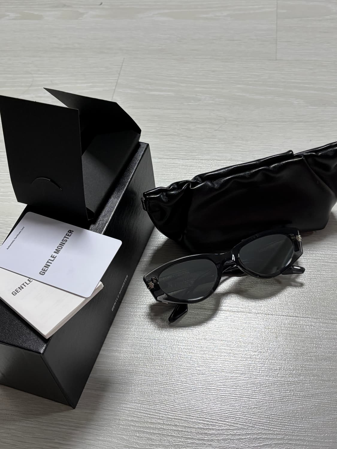 젠틀몬스터 모노소아 02 선글라스 상품이미지1
