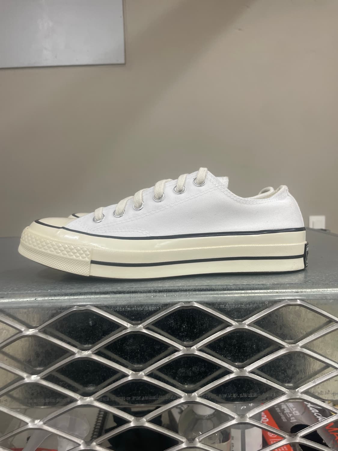 컨버스 척 70 로우 빈티지 캔버스 핀스트라이프 화이트 245 상품이미지1