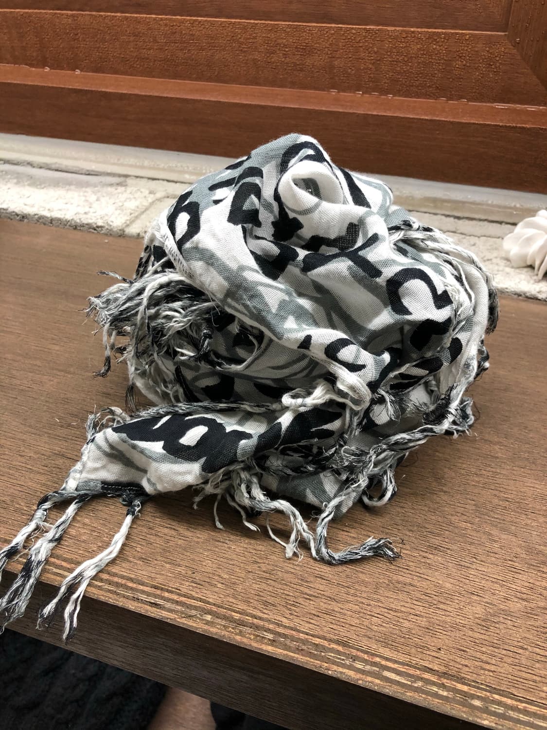 G.V.G.V 프린지 머플러 상품이미지3