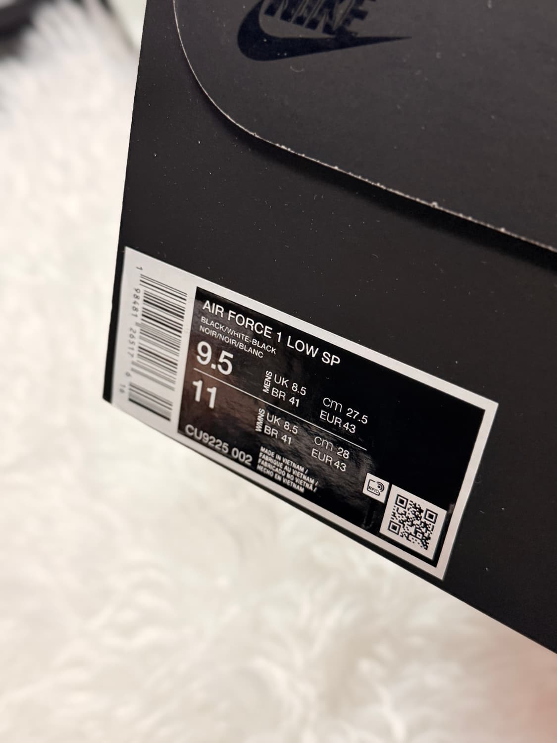 (275) 나이키 x 슈프림 에어 포스 1 로우 블랙 검흰 상품이미지5