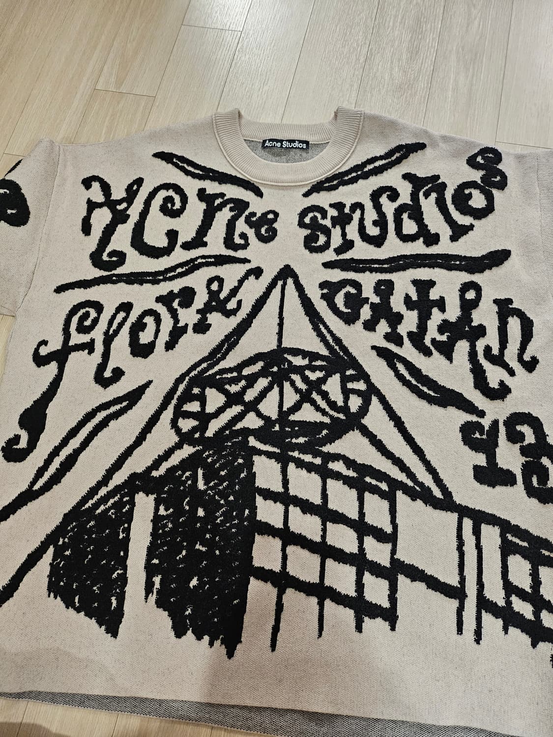 아크네스튜디오  상품이미지4