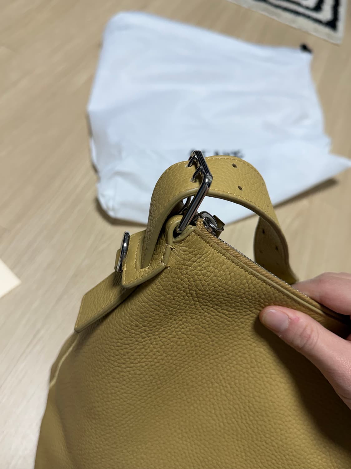 르메르 벨트 호보백 상품이미지5