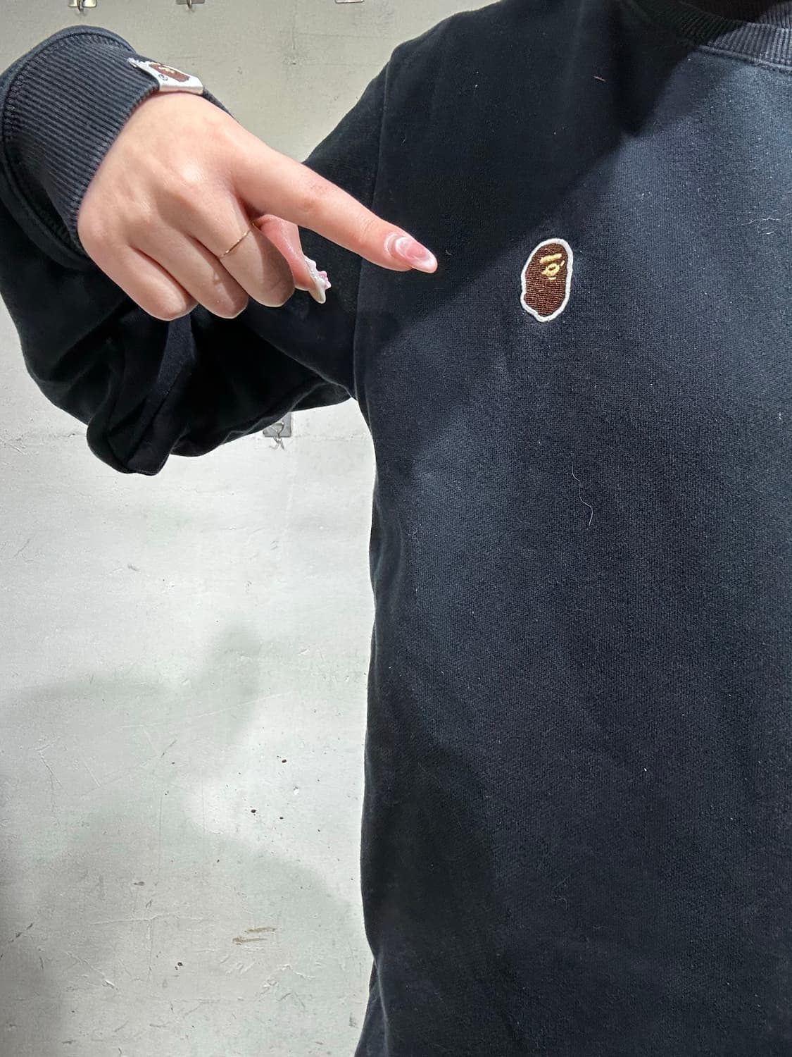 베이프 네이비 고릴라 미니 로고 스웻 셔츠 맨투맨 상품이미지4