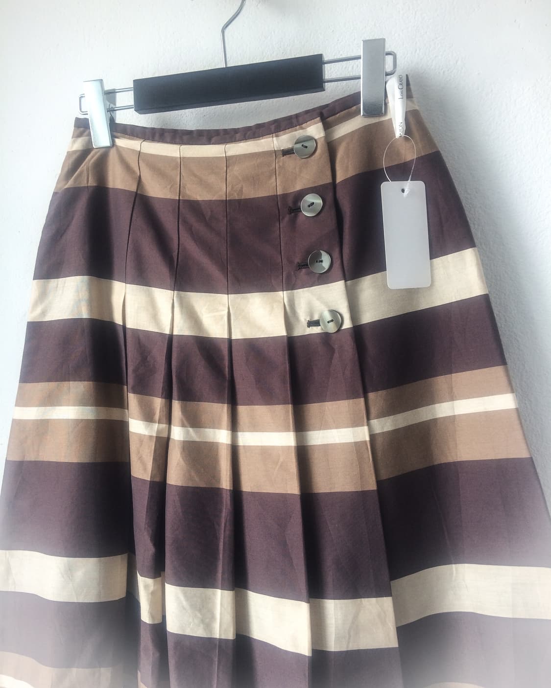 Button point pattern pleats midi skirt 상품이미지4