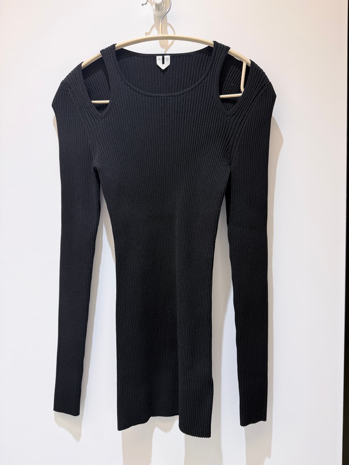 ARKET 슬릿 디테일 니트 M 상품이미지1