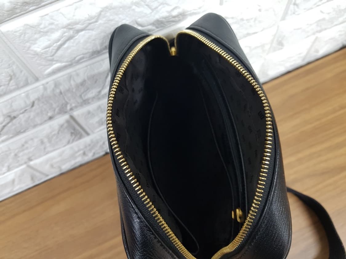 닥스 남성 크로스백 상품이미지7