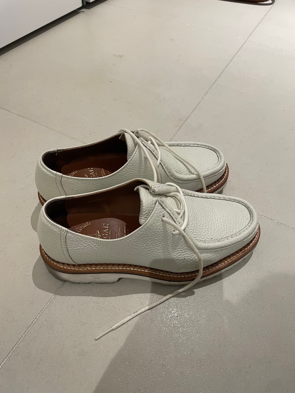 금강제화 리갈 201d 티롤리안 화이트 255 상품이미지1