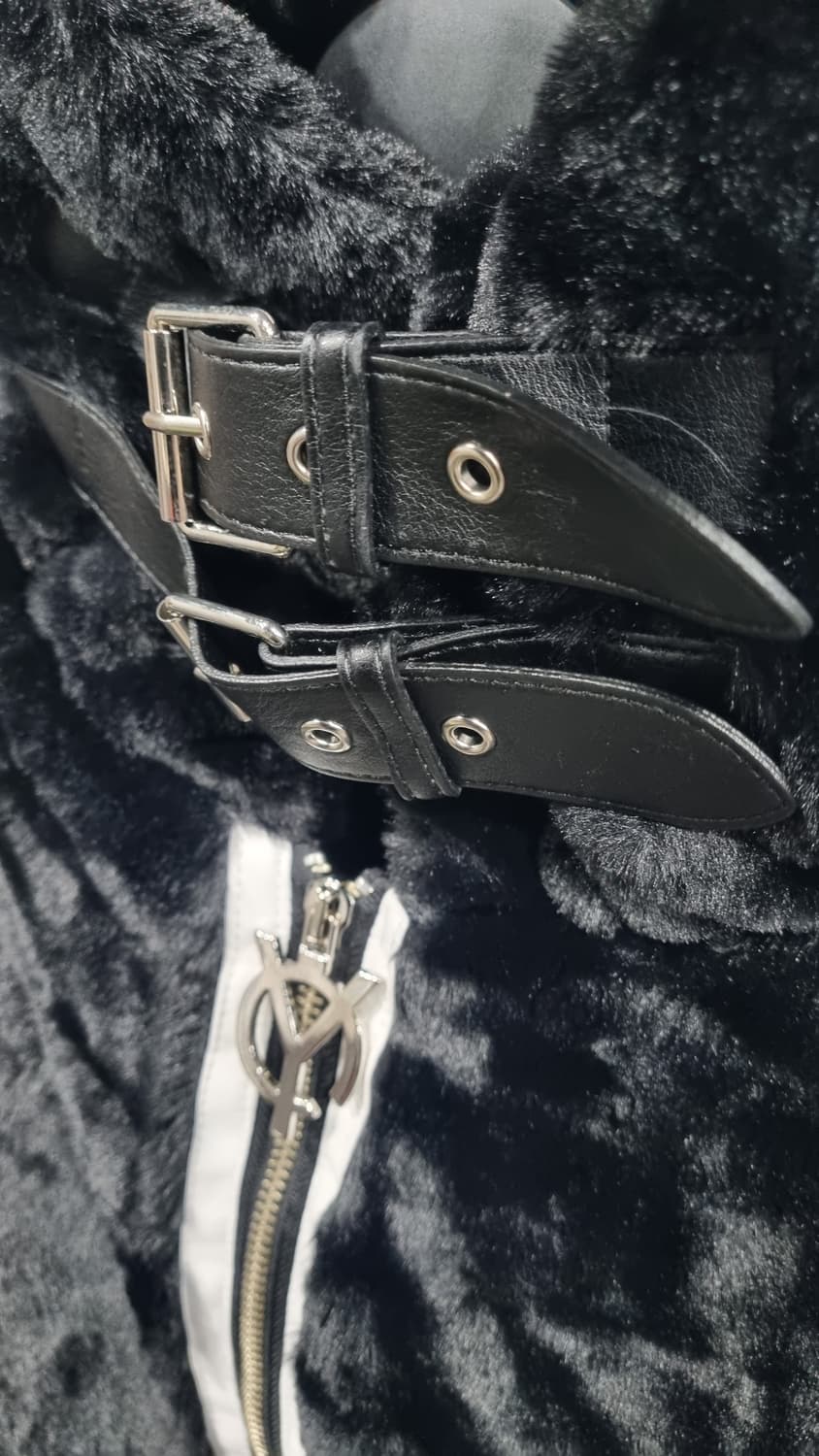 OY(오와이) 넥벨티드 퍼 자켓 105~110size 상태매우좋음 상품이미지2