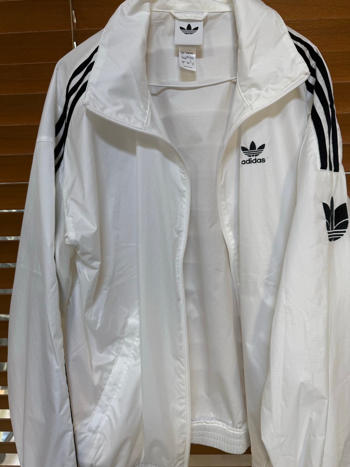(L size) 아디다스 파이어버드 락업 트랙탑 바람막이 화이트 상품이미지2