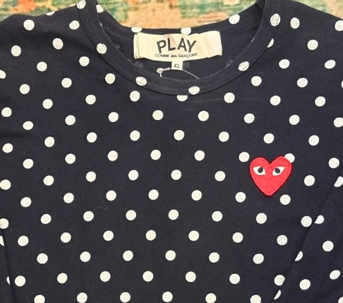 꼼데가르송플레이(Comme des Garçons Play) 도트긴팔티셔츠 상품이미지1