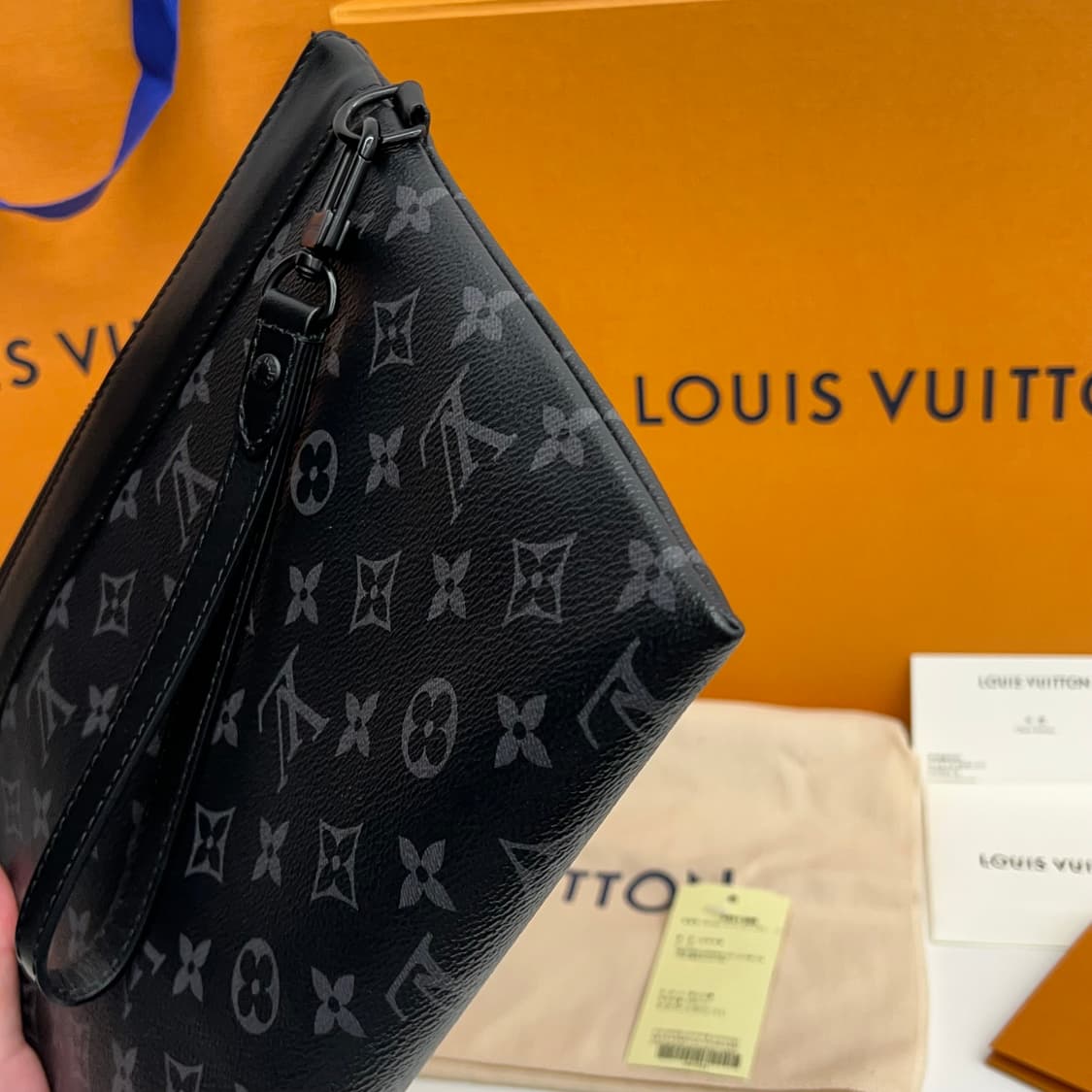 루이비통 포쉐트 투고 클러치 (풀박스) 상품이미지6