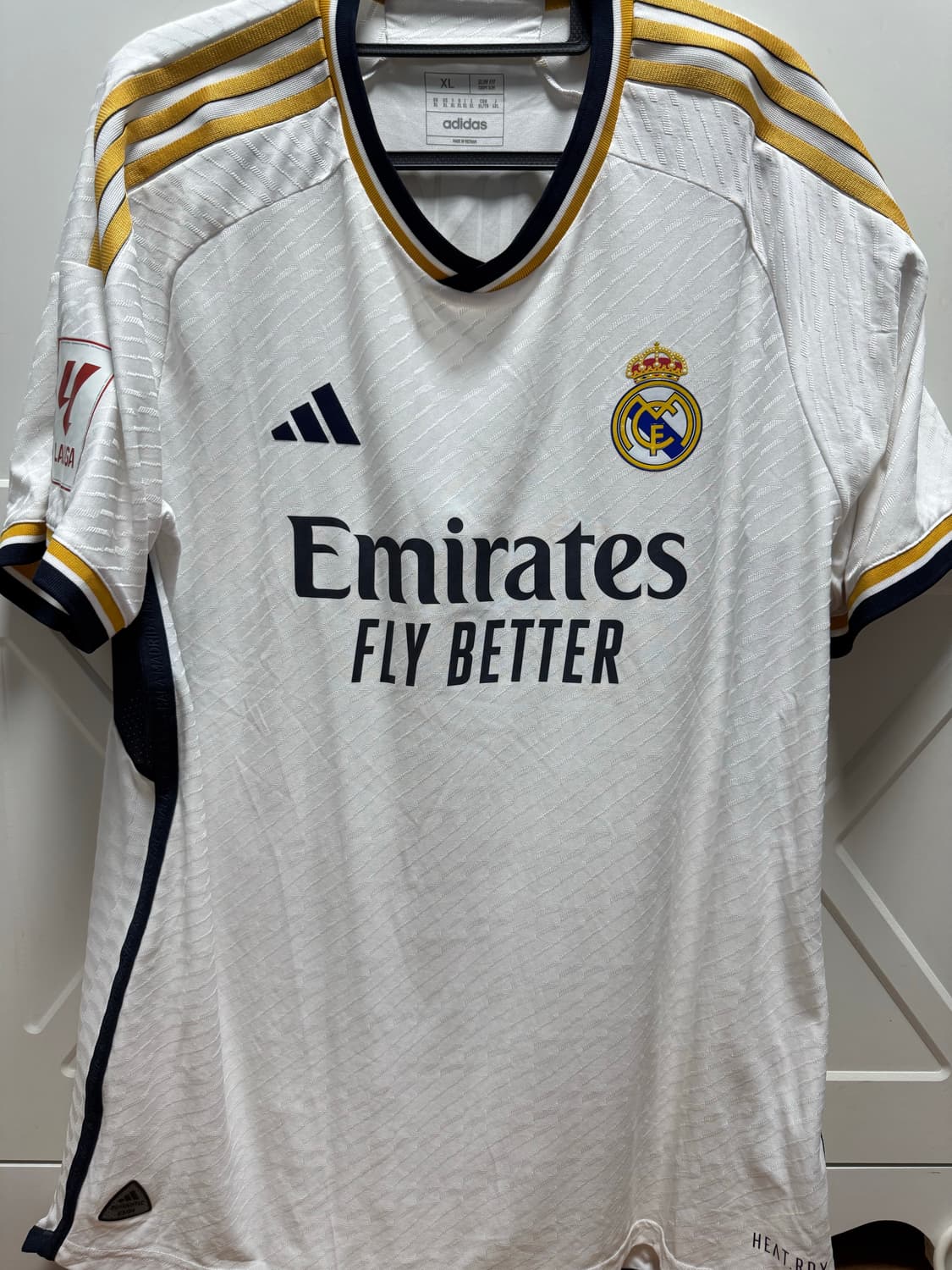 23-24 레알 마드리드 어센틱 벨링엄 유니폼 상품이미지1