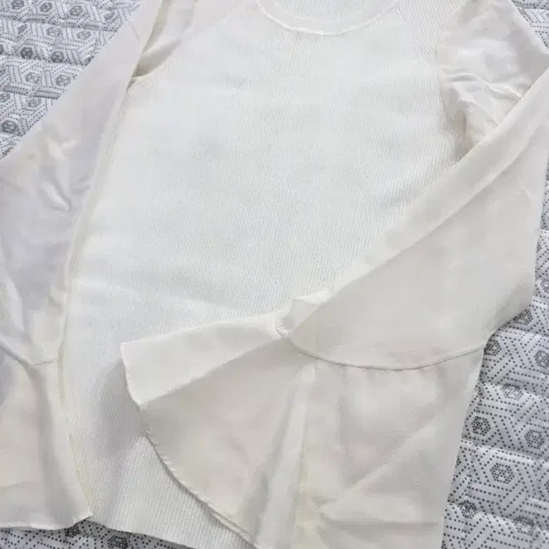 Sandro 산드로 크림 니트 블라우스 ~55 상품이미지1