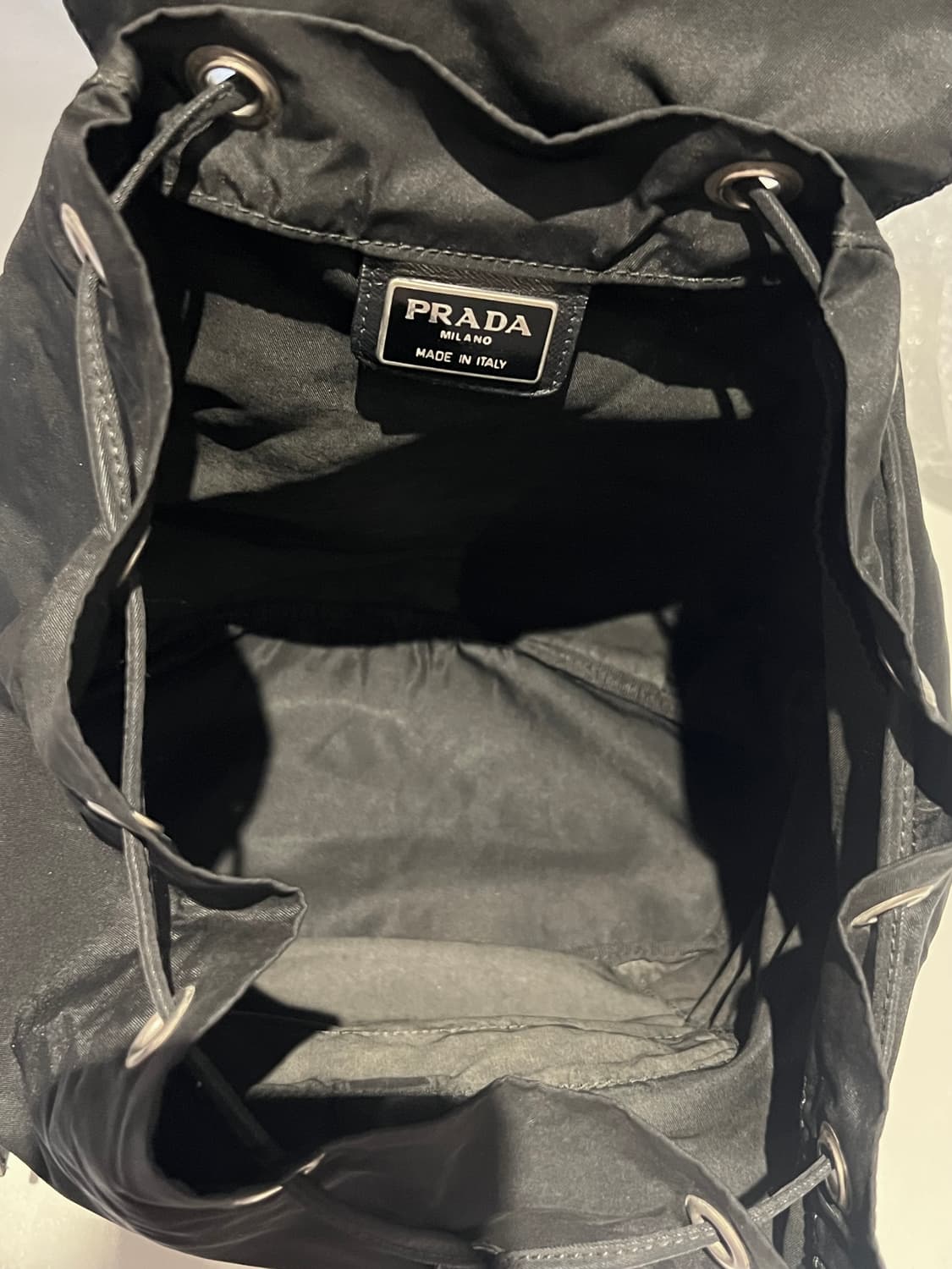 프라다 나일론 백팩 상품이미지7