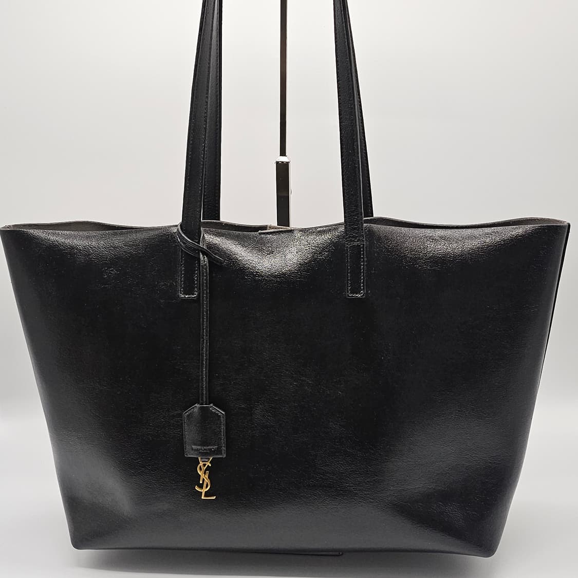 정품 입생로랑 이스트 웨스트 쇼퍼백 상품이미지2