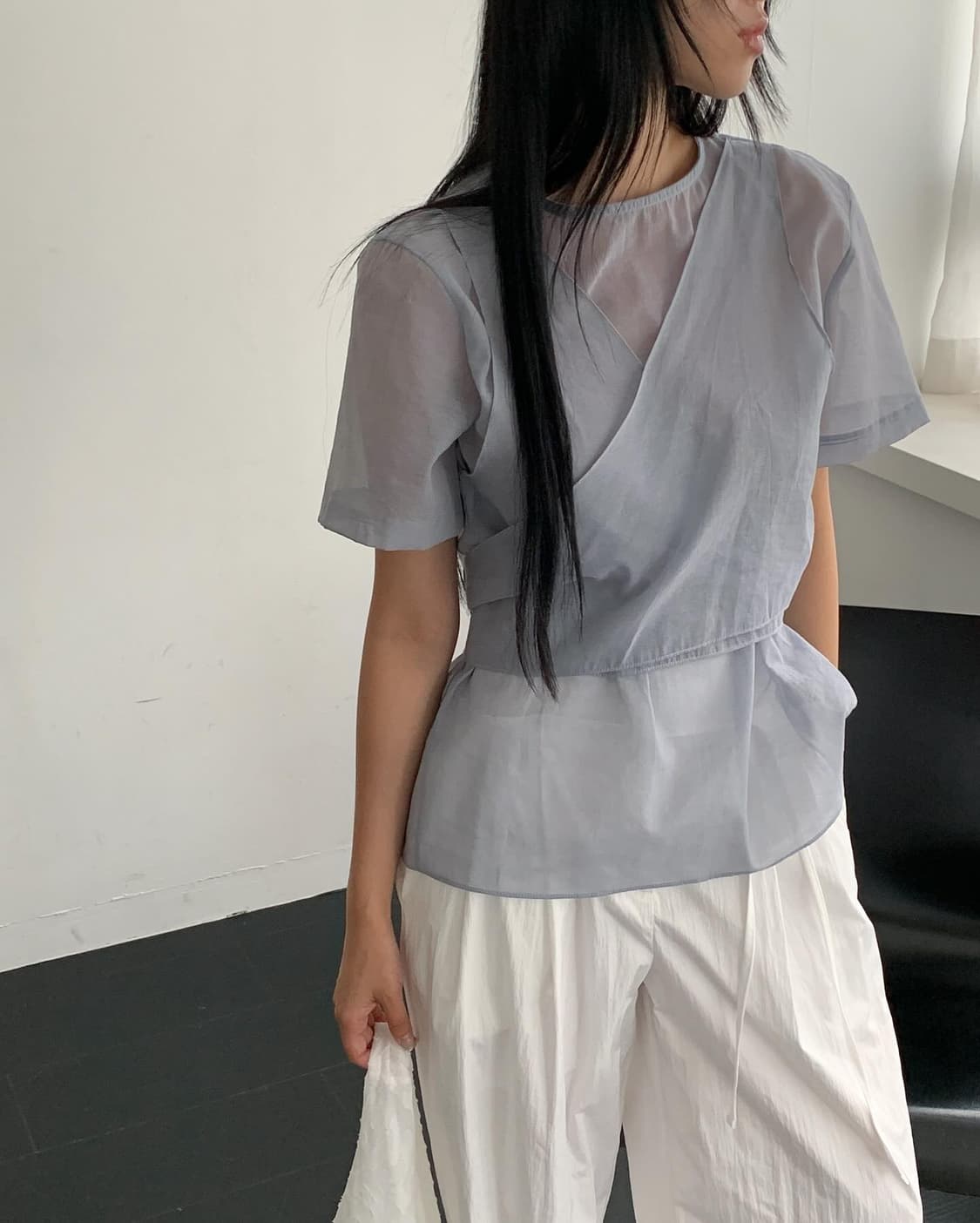 레이어드 랩 블라우스 상품이미지1