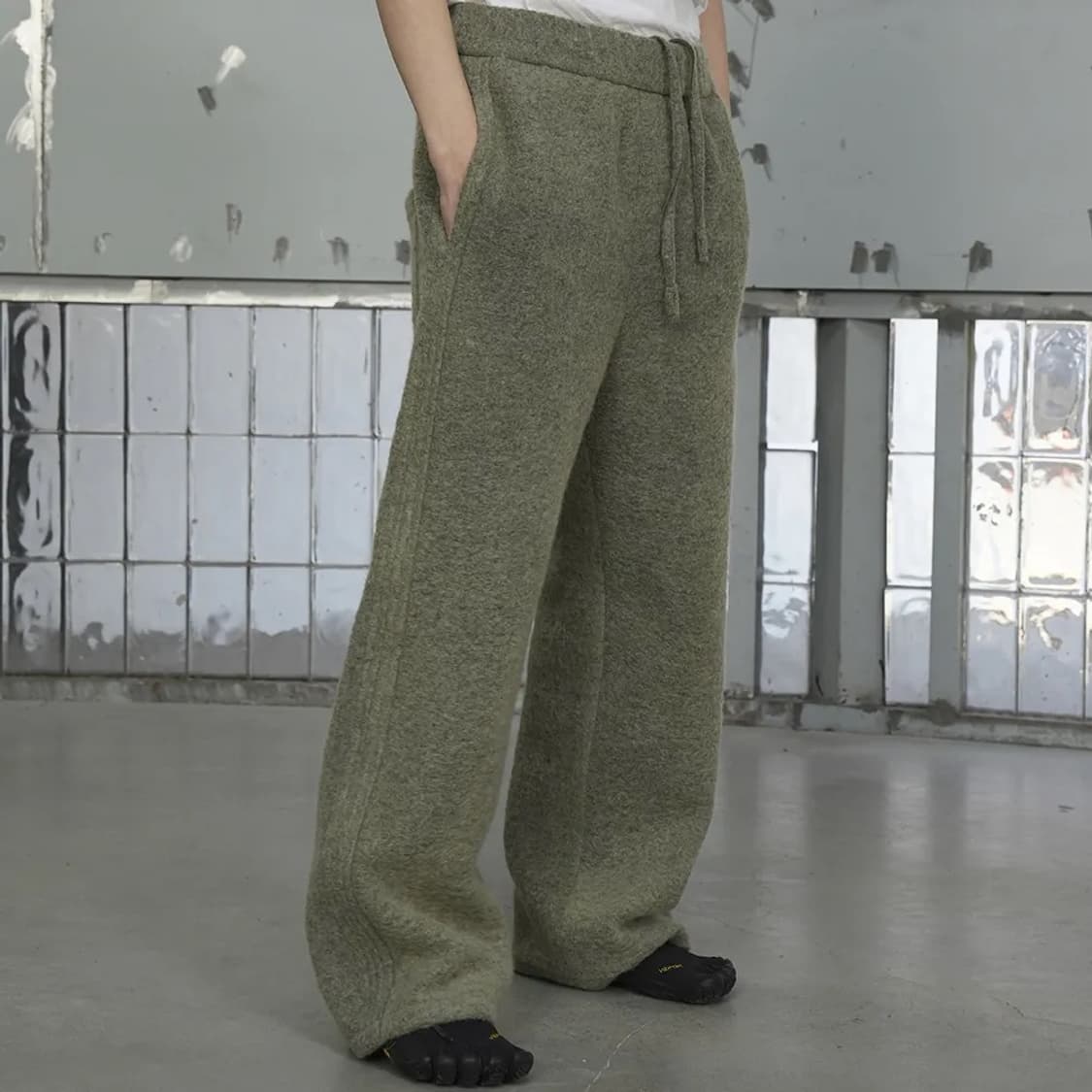 이예 울 밴딩 팬츠 상품이미지1