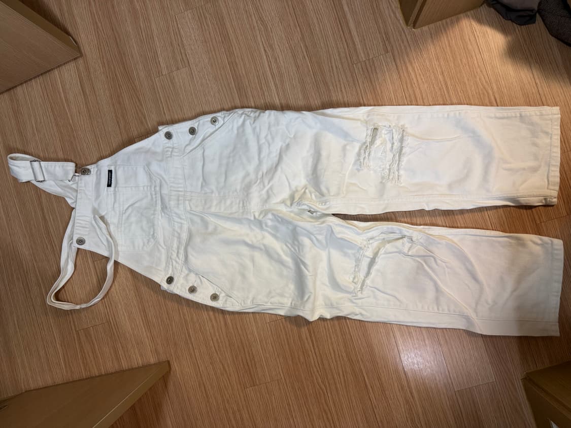 OiOi 화이트 멜빵 상품이미지1