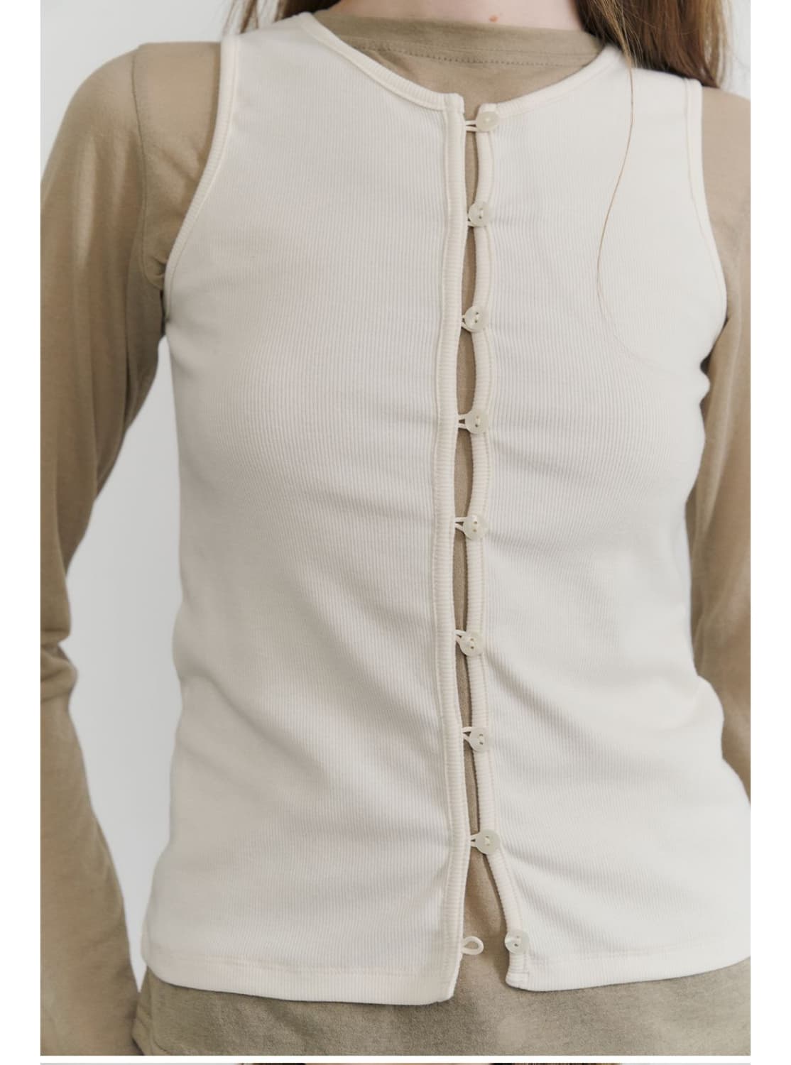 이브세이지 버튼 슬리브리스 아이보리 상품이미지2