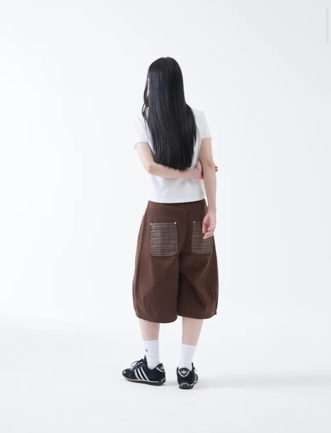 더콜디스트모먼트 하프팬츠 브라운 상품이미지3