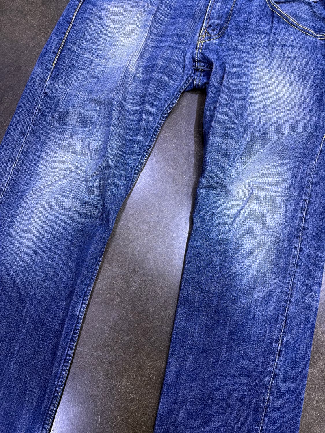 리바이스 504 레귤러 스트레이트핏 빈티지 워싱 데님팬츠 32 상품이미지5