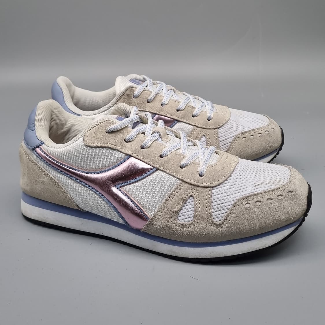 디아도라 심플런 여성운동화235 상품이미지1