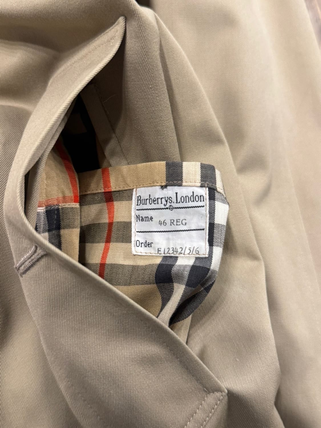 버버리 래글런 코트 100 상품이미지10