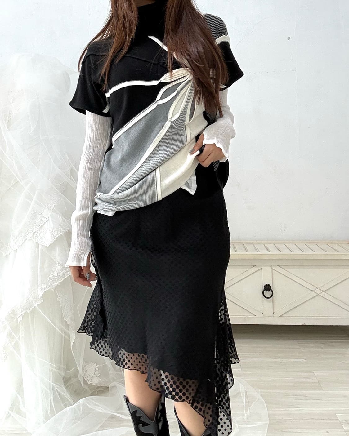 black dot pattern midi skirt 상품이미지5