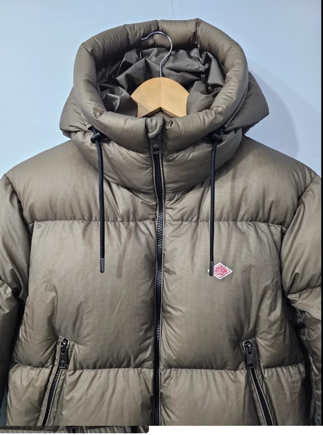 단톤 다운 패딩 카키 상품이미지5