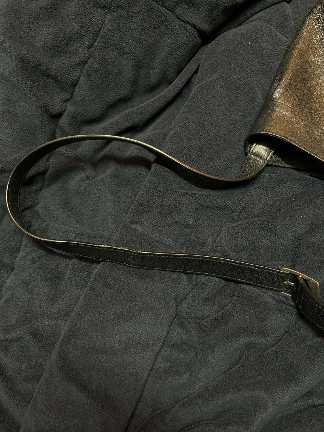 Celins 셀린 - 19ss 미디엄 소프트 버킷 백 상품이미지5