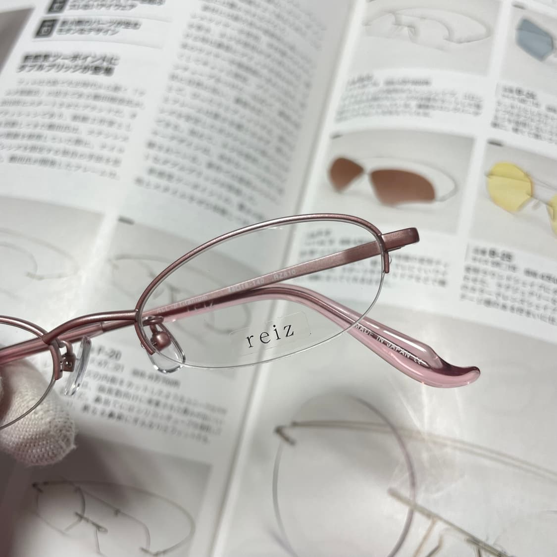 Reiz 일본 제작 반무테 티타늄 안경 상품이미지2