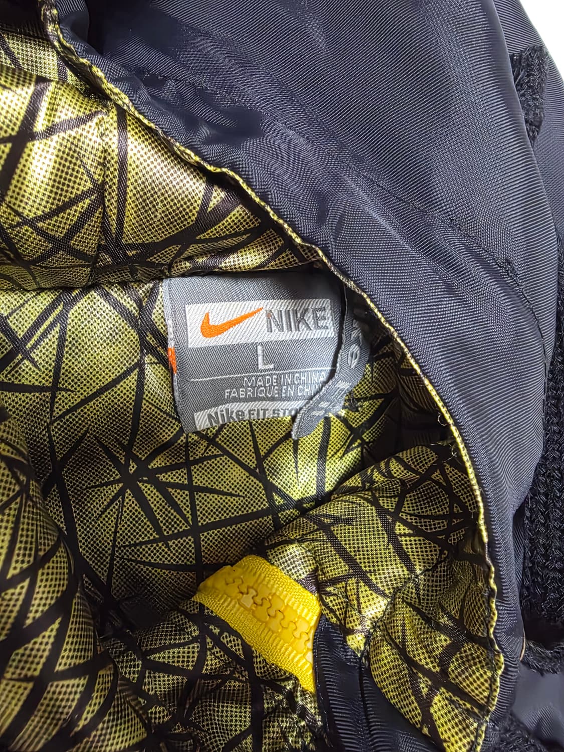 나이키 블랙옐로우 후드 집업 100 (실측 67/54) 상품이미지4