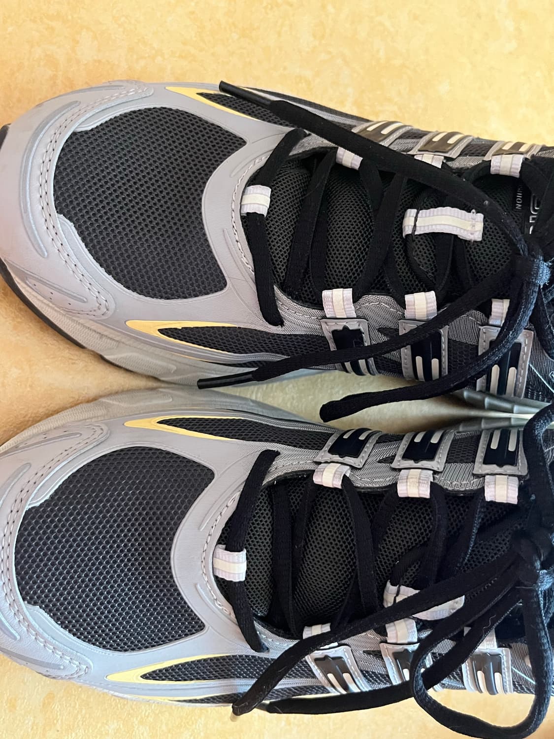 아디다스 아디스타 쿠션 서울 블랙 그레이 265 운동화 러닝화 상품이미지5