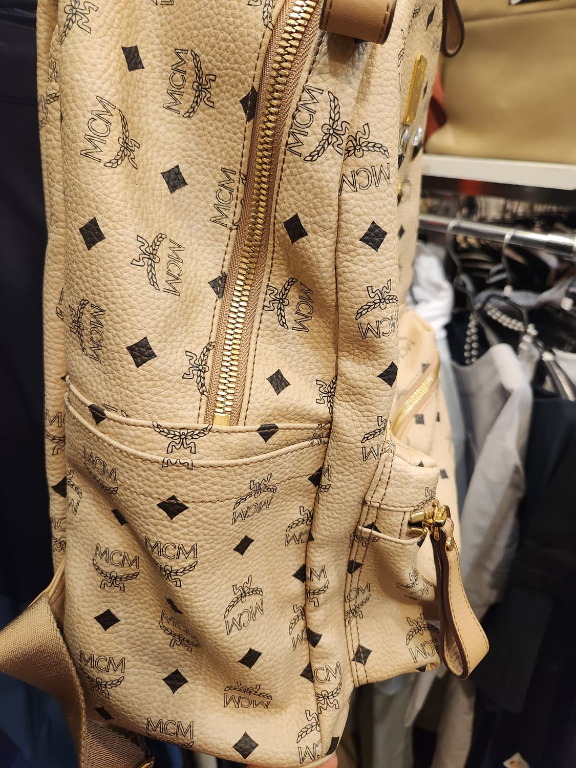 MCM 비세토스 패턴 백팩 상품이미지4