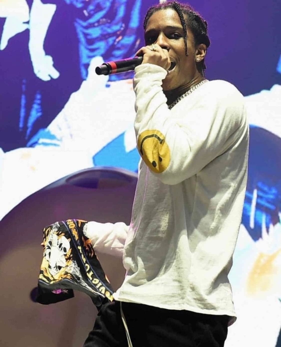 캐피탈 스마일 롱슬리브 상품이미지1