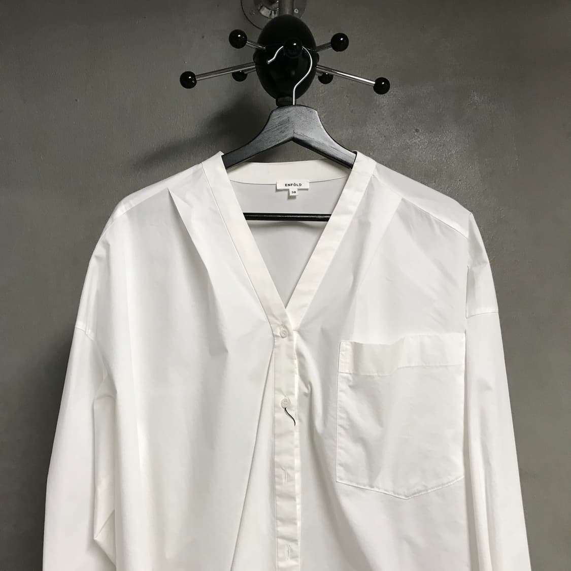 엔폴드 브이넥 셔츠 화이트 38(W) 상품이미지2