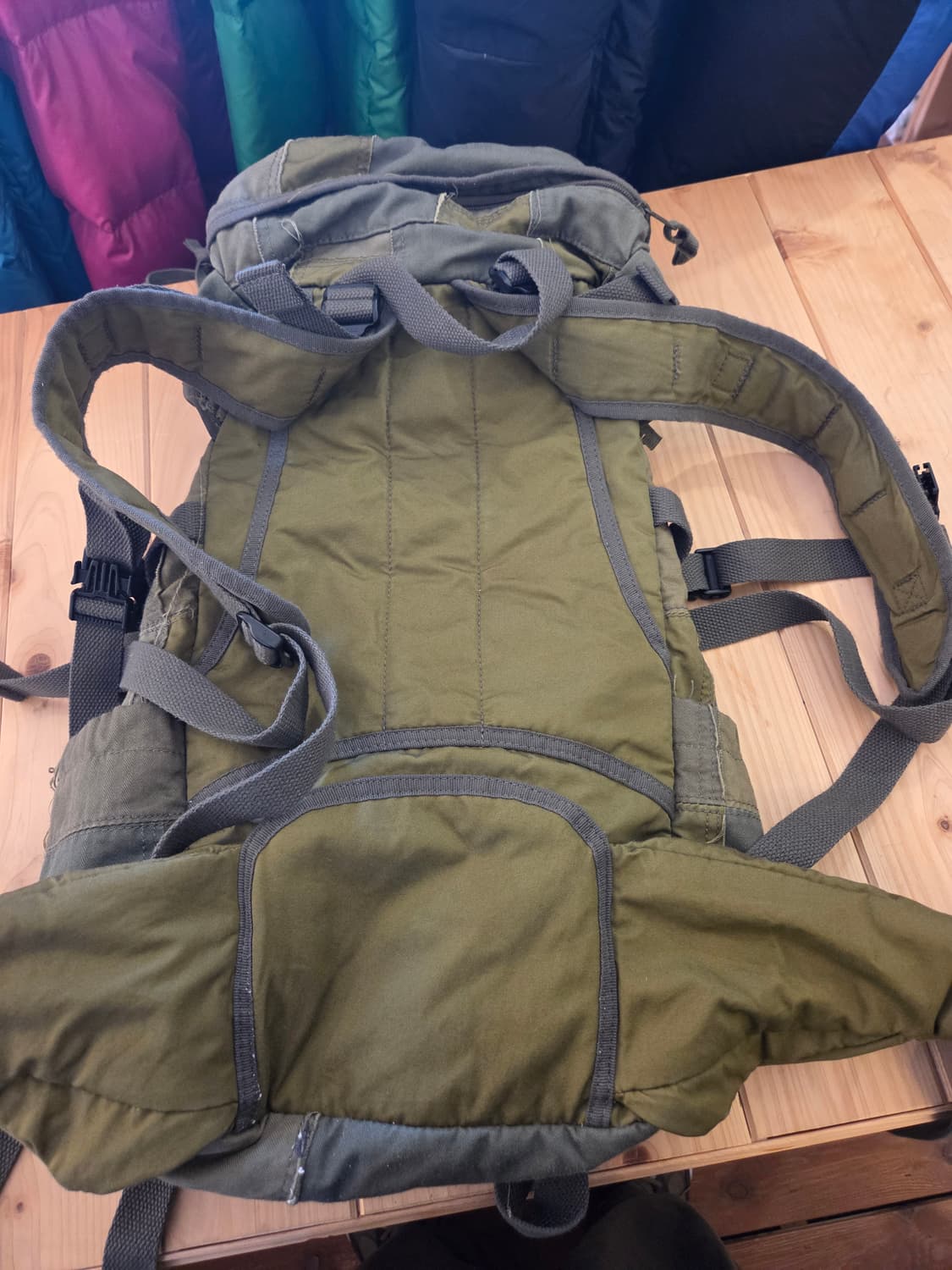 슈프림 X 준야 패치워크 백팩 올리브색 상품이미지4