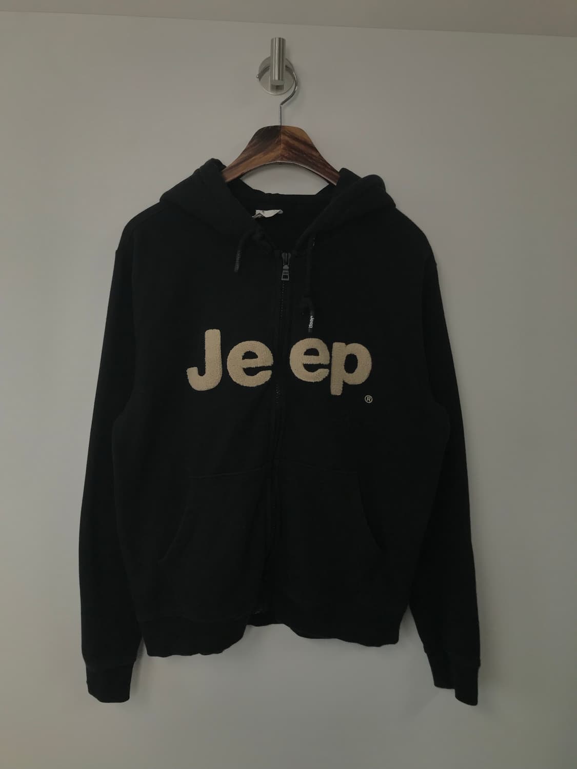 지프 자수로고 블랙 후드집업 상품이미지2